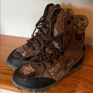 Rocky boots boys used once camo